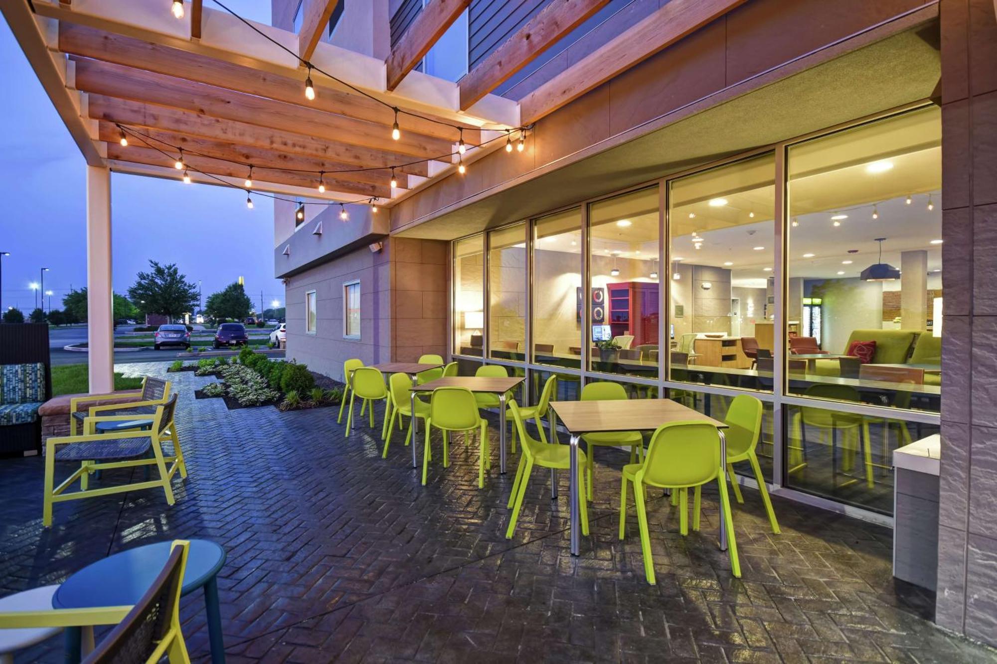 Home2 Suites By Hilton Terre Haute Εξωτερικό φωτογραφία