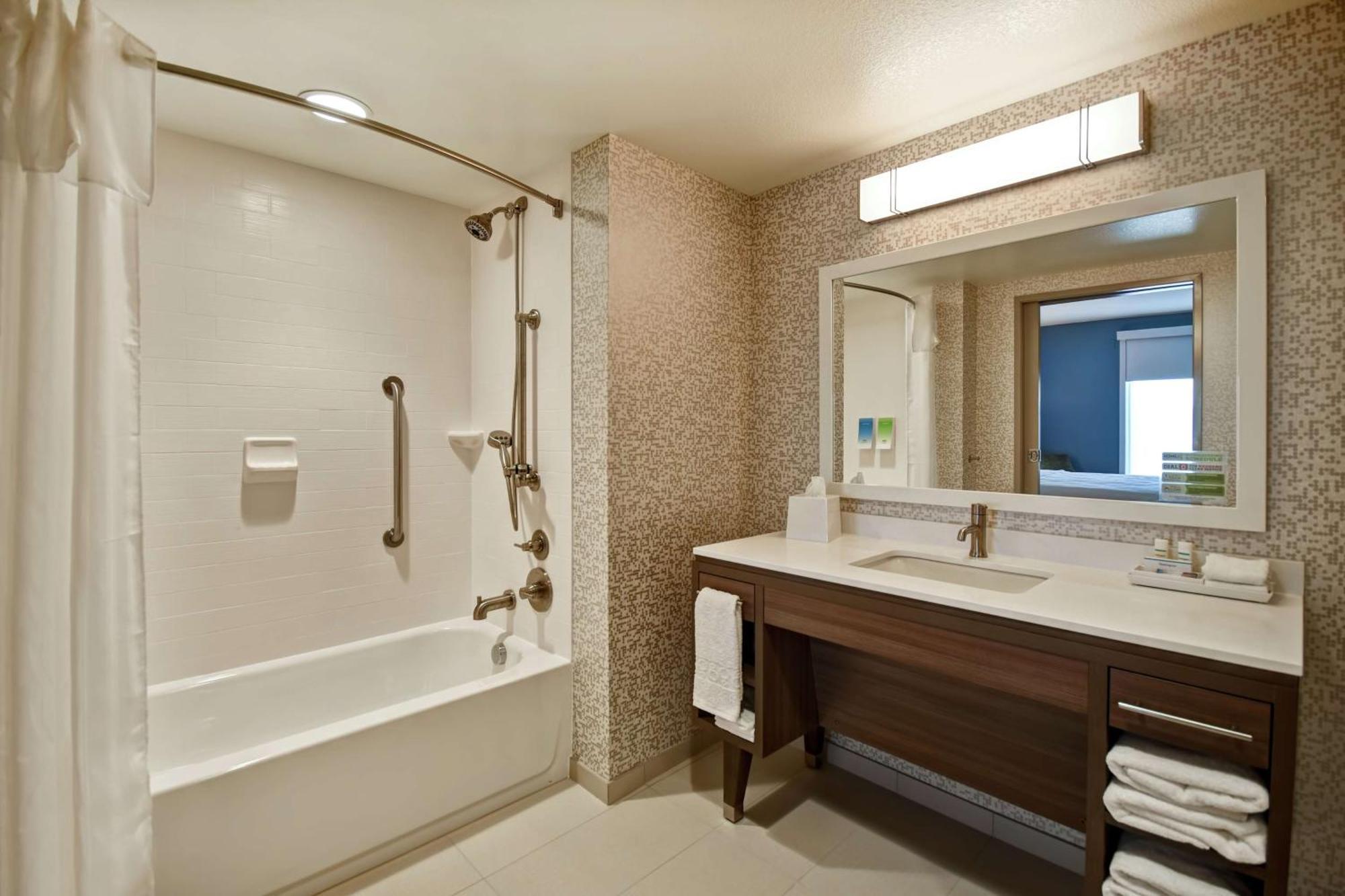 Home2 Suites By Hilton Terre Haute Εξωτερικό φωτογραφία