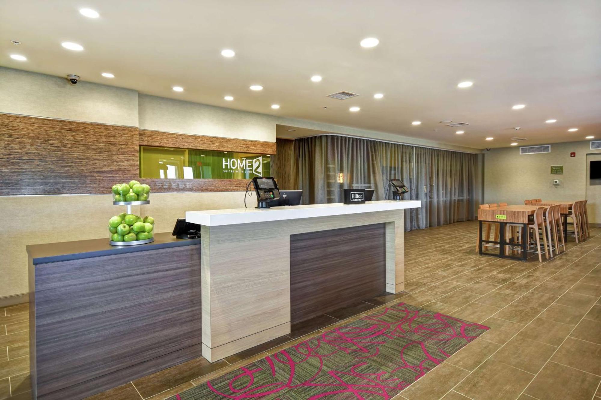 Home2 Suites By Hilton Terre Haute Εξωτερικό φωτογραφία